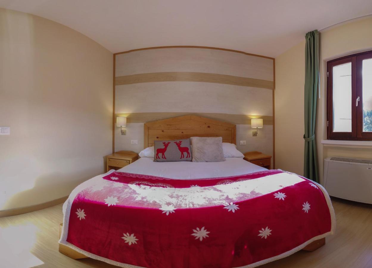 Abete Bianco - Albergo Del Natale Камільятелло-Сілано Екстер'єр фото
