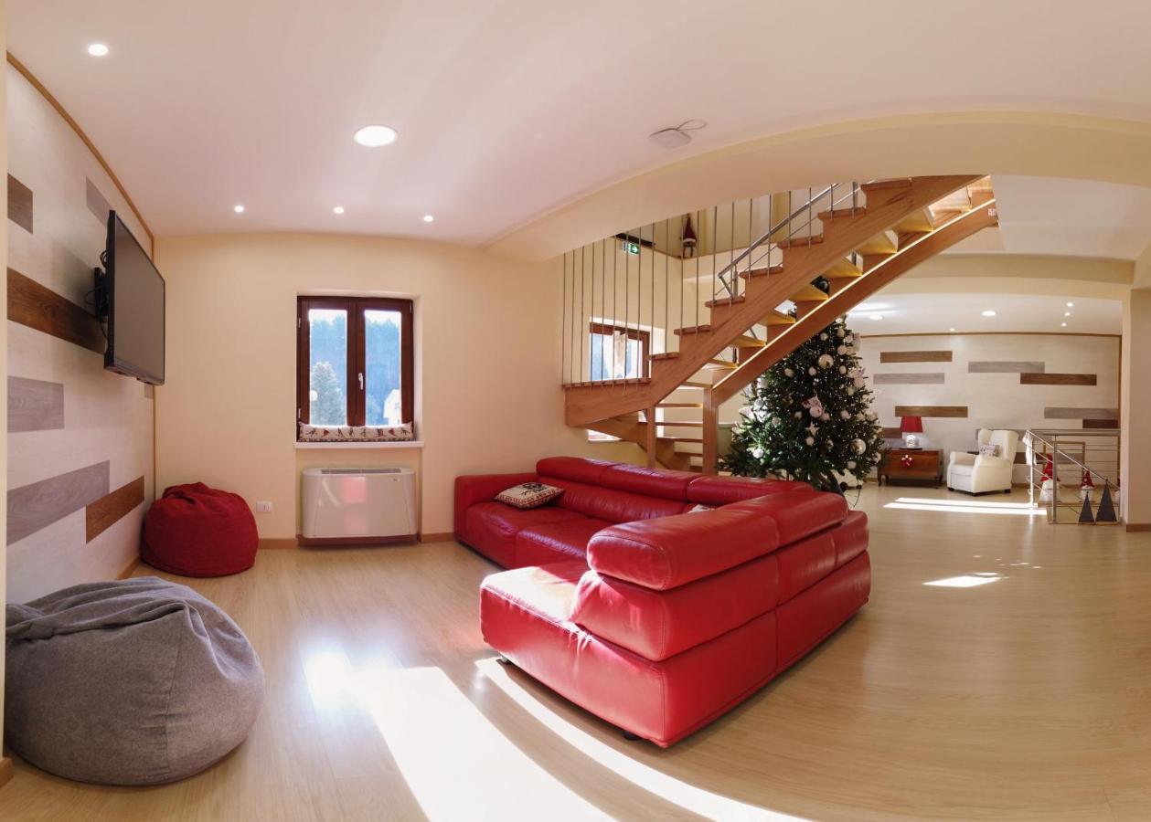 Abete Bianco - Albergo Del Natale Камільятелло-Сілано Екстер'єр фото